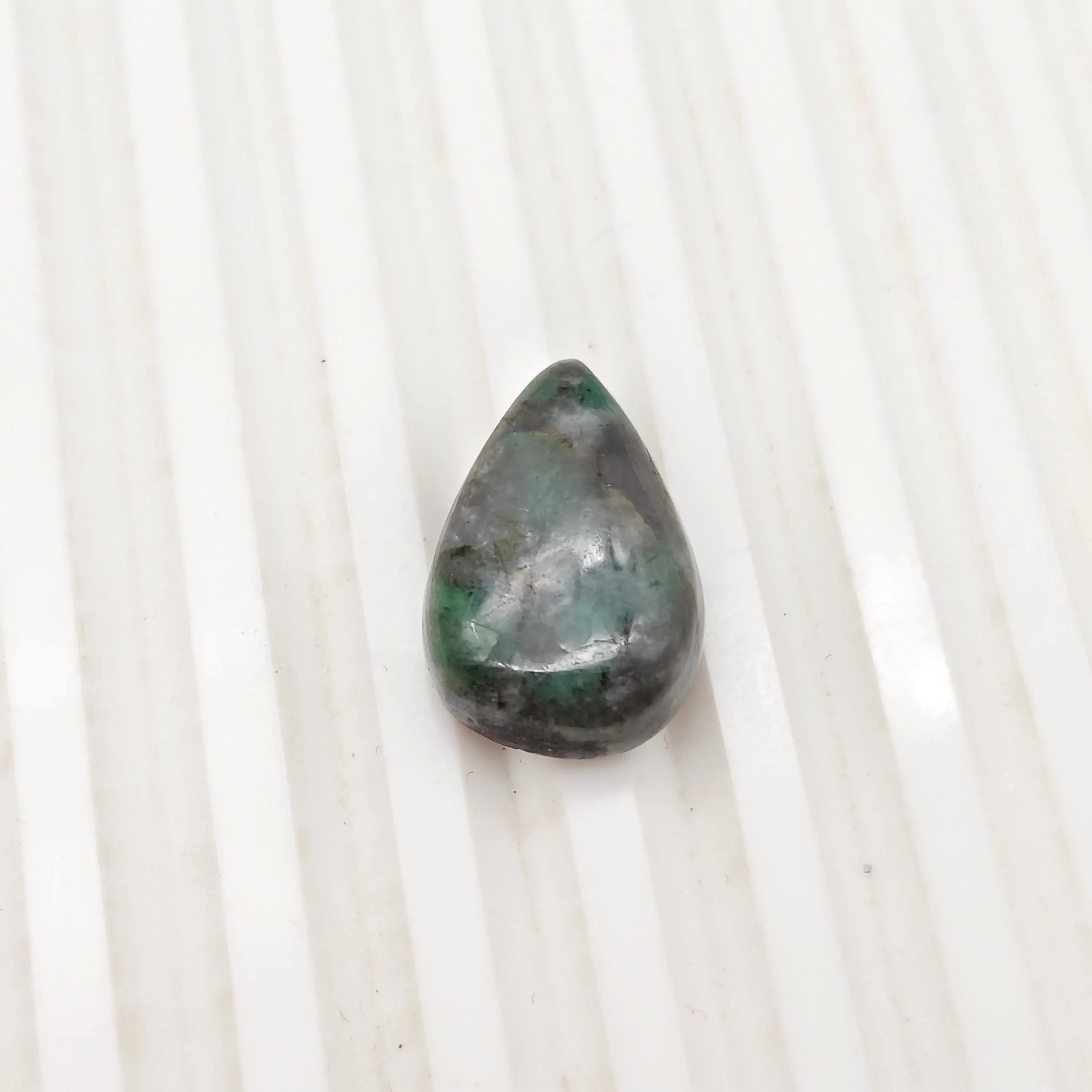 A+ Quality PEAR CABOCHON NATURAL EMERALD, GREEN COLORED, INDIAN GEMSTONE, WEIGHT 15 CTS